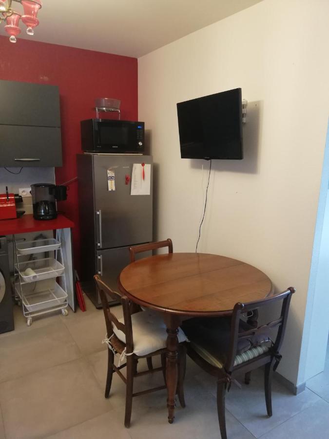 Appartement De Plain Pied Dans La Verdure Yerres 外观 照片