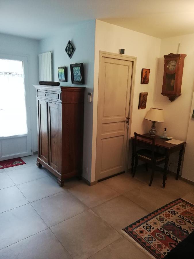 Appartement De Plain Pied Dans La Verdure Yerres 外观 照片